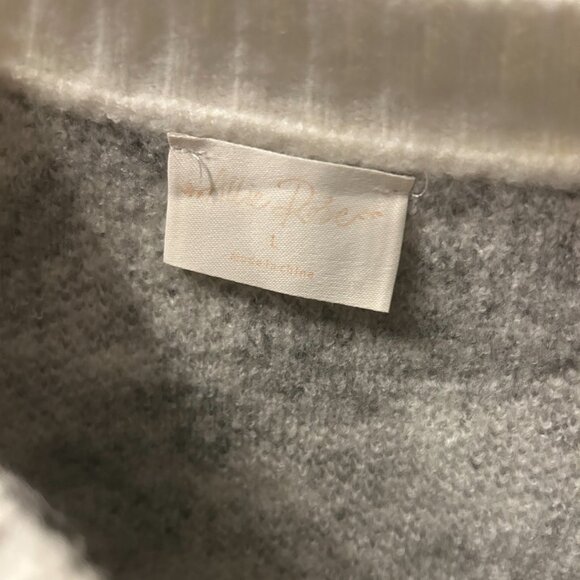 White Rose Zebra/Tiger Stripe Sweater Grey/White Size L - Picture 3 of 3